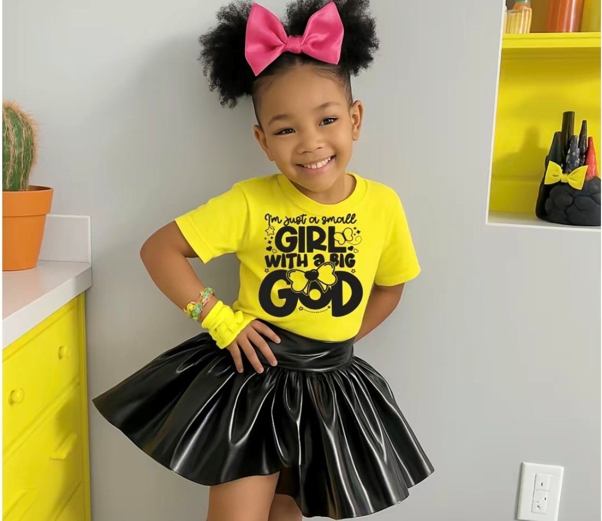 I'm Just a Small Girl with a Big God - Kids T-Shirt - My Prayer Closet